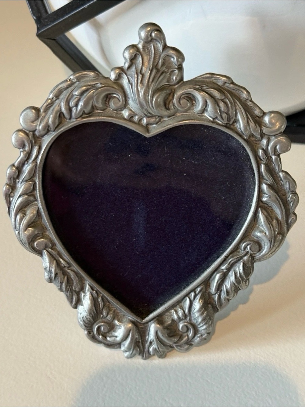 Vintage Elias 1982 Heart Shaped American Sterling Pewter Picture Photo Frame